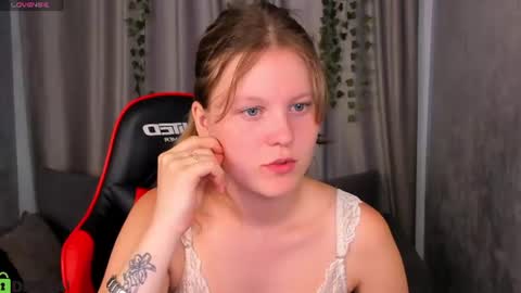 Snapshot of peggyhunt chatting on July 2026 06:47:02 AM Peggy online show from July 2026 06:47:02 AM