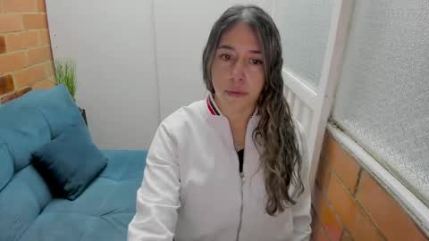 Penelope online show from April 2026 06:42:01 PM