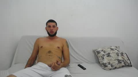 Snapshot of penelopeanddior chatting on May 2026 04:40:01 AM independent model online show from May 2026 04:40:01 AM