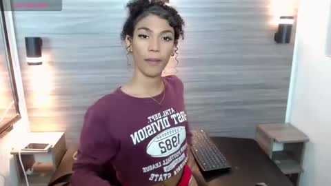 Penelopee Rouse online show from November 2025 07:34:02 PM