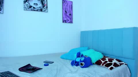 penelope online show from December 2025 03:25:01 AM