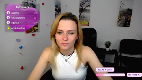 Snapshot of peppymia chatting on November 2025 07:53:01 AM Mia online show from November 2025 07:53:01 AM