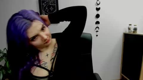 Gabbie online show from February 2025 06:54:02 PM