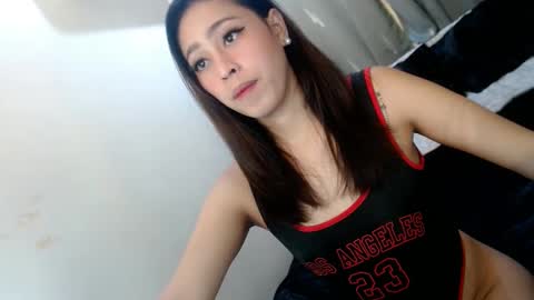 Snapshot of perfect_suckerqueen69 chatting on February 2025 04:23:02 PM Sweet Gwen online show from February 2025 04:23:02 PM