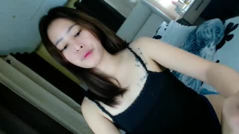 Snapshot of perfect_suckerqueen69 chatting on May 2026 09:09:02 PM Sweet Gwen online show from May 2026 09:09:02 PM