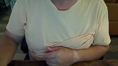 Snapshot of perfecto1957 chatting on December 2025 02:21:01 PM perfecto1957 online show from December 2025 02:21:01 PM