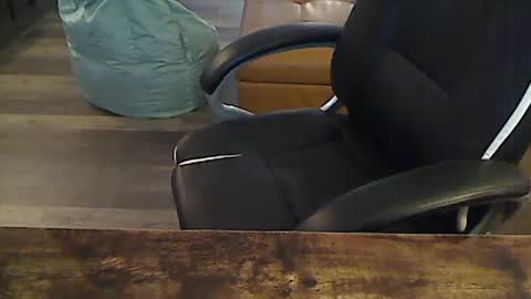 Snapshot of perfecto1957 chatting on February 2026 04:18:01 PM perfecto1957 online show from February 2026 04:18:01 PM