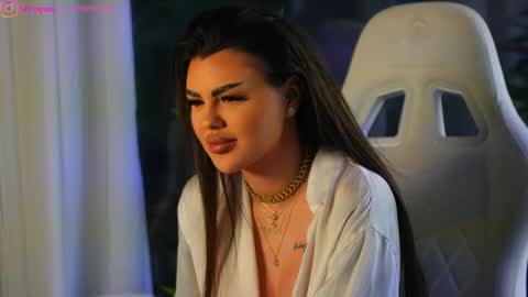 Snapshot of perfectt33n chatting on December 2024 08:31:02 AM Dee online show from December 2024 08:31:02 AM