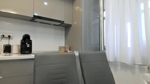 Snapshot of perfectt33n chatting on December 2024 09:10:01 AM Dee online show from December 2024 09:10:01 AM