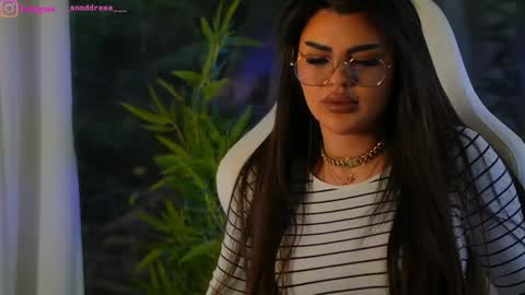 Snapshot of perfectt33n chatting on January 2025 09:15:01 AM Dee online show from January 2025 09:15:01 AM