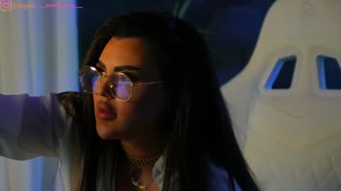 Snapshot of perfectt33n chatting on January 2025 01:42:02 PM Dee online show from January 2025 01:42:02 PM