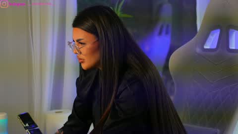 Snapshot of perfectt33n chatting on January 2025 09:49:02 AM Dee online show from January 2025 09:49:02 AM