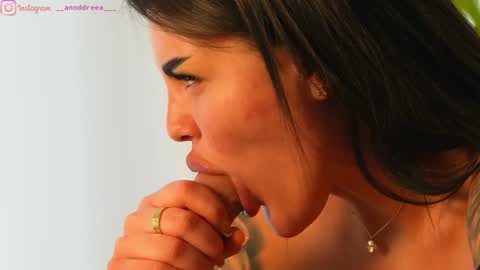 Snapshot of perfectt33n chatting on February 2025 01:19:02 PM Dee online show from February 2025 01:19:02 PM