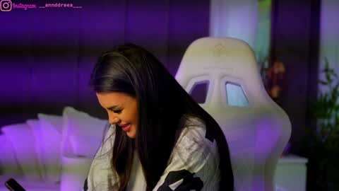 Snapshot of perfectt33n chatting on September 2025 02:17:01 PM Dee online show from September 2025 02:17:01 PM