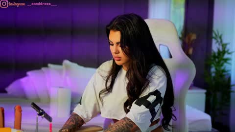 Snapshot of perfectt33n chatting on September 2025 12:49:02 PM Dee online show from September 2025 12:49:02 PM