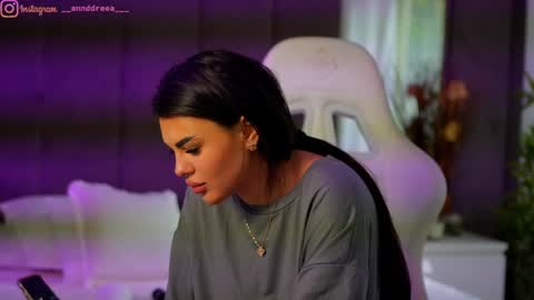 Snapshot of perfectt33n chatting on October 2025 11:33:02 AM Dee online show from October 2025 11:33:02 AM