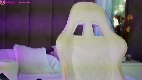 Snapshot of perfectt33n chatting on October 2025 12:05:02 PM Dee online show from October 2025 12:05:02 PM