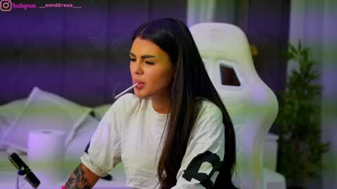 Snapshot of perfectt33n chatting on October 2025 05:08:02 PM Dee online show from October 2025 05:08:02 PM