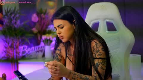 Snapshot of perfectt33n chatting on November 2025 03:23:01 PM Dee online show from November 2025 03:23:01 PM