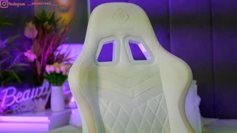 Snapshot of perfectt33n chatting on November 2025 03:55:01 PM Dee online show from November 2025 03:55:01 PM