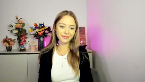 Cindy online show from November 2025 06:34:02 AM