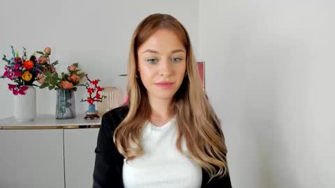 Cindy online show from March 2026 08:26:33 AM