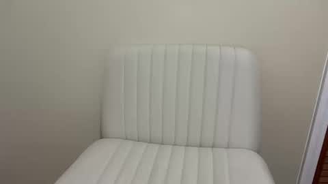 perkyprincessa online show from October 2025 11:48:02 PM