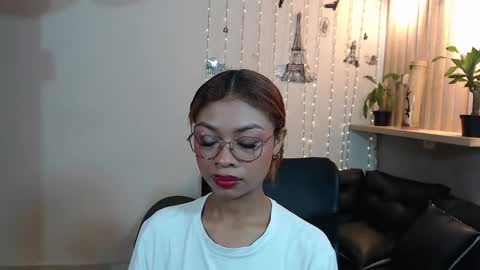Perla online show from February 2025 12:59:01 PM
