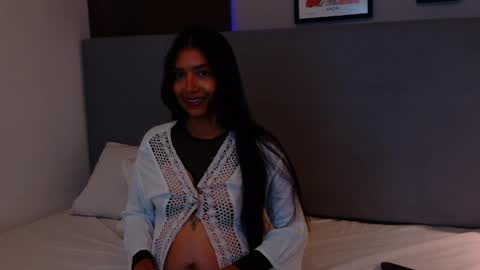 perladavies online show from April 2026 07:36:01 PM