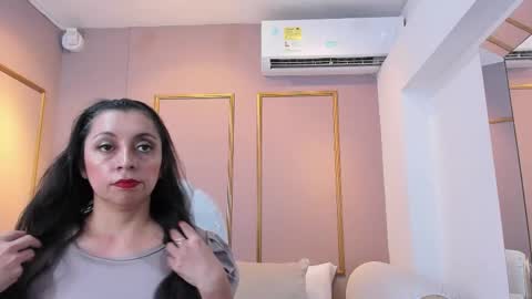 PerlaPreciosa online show from February 2025 03:35:01 AM