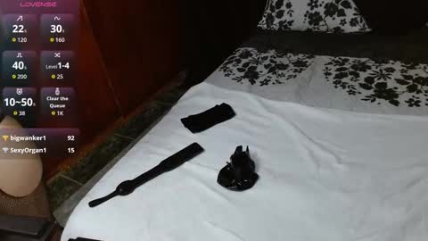 persefone_fire online show from February 2026 09:52:02 AM