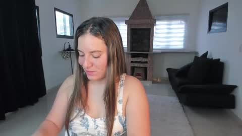 Snapshot of persefone_saira chatting on March 2025 12:19:02 PM Marie online show from March 2025 12:19:02 PM