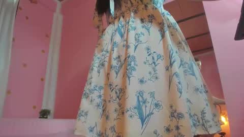 Snapshot of persefone_saira chatting on October 2025 12:27:01 PM Marie online show from October 2025 12:27:01 PM