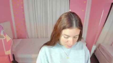 Snapshot of persefone_saira chatting on November 2025 09:32:01 AM Marie online show from November 2025 09:32:01 AM