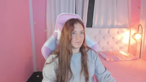 Snapshot of persefone_saira chatting on December 2025 09:36:01 AM Marie online show from December 2025 09:36:01 AM