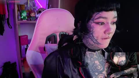 Snapshot of persefone_underworld chatting on October 2025 02:27:01 PM persefone_underworld online show from October 2025 02:27:01 PM