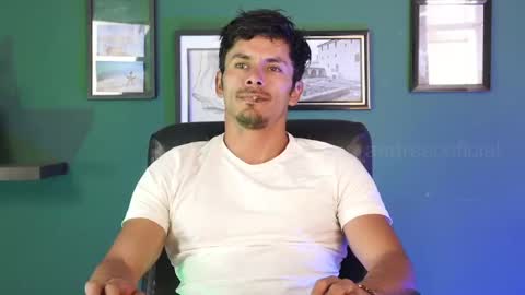 andres    online show from November 2025 05:46:02 PM