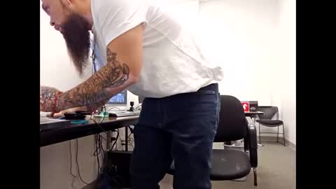 AKA perverted Step Daddy online show from December 2024 03:14:02 AM