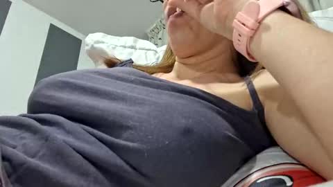 Lisa -  online show from February 2025 06:20:01 PM