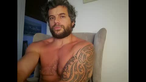 Snapshot of pete_le_meat chatting on May 2026 07:41:02 PM pete_le_meat online show from May 2026 07:41:02 PM
