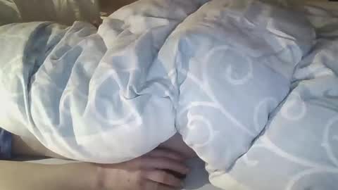 Snapshot of peter1974 chatting on December 2024 05:37:01 AM peter1974 online show from December 2024 05:37:01 AM