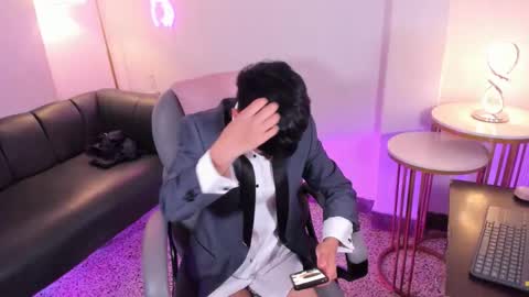 Snapshot of peter_chase chatting on November 2025 05:50:02 AM Peter online show from November 2025 05:50:02 AM