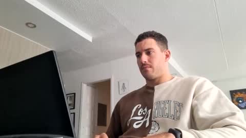 Snapshot of peterskinny24 chatting on February 2025 03:20:02 PM         ttps VF8L9ABFMref wl share online show from February 2025 03:20:02 PM