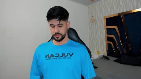 Snapshot of petesevans_1 chatting on November 2025 11:18:01 PM PETES EVANS new account online show from November 2025 11:18:01 PM