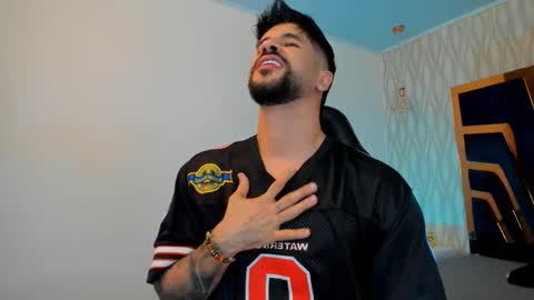 Snapshot of petesevans_1 chatting on November 2025 11:30:01 PM PETES EVANS new account online show from November 2025 11:30:01 PM