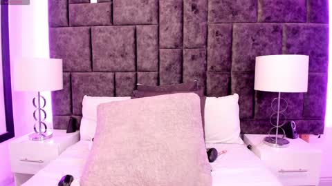 Im Rosse but u can call me Rossie or Rosita . online show from February 2025 10:02:02 PM