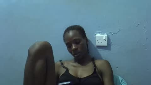 petite_bella21 online show from April 2026 05:49:01 PM