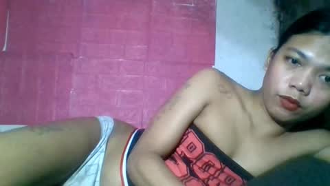 Snapshot of petite_jzee chatting on September 2025 04:40:01 PM jzee online show from September 2025 04:40:01 PM