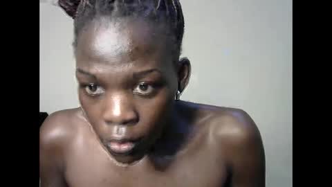 Snapshot of petite_lavi2 chatting on December 2024 09:54:02 AM petite_lavi2 online show from December 2024 09:54:02 AM