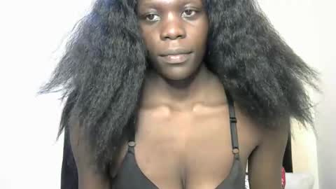 Snapshot of petite_lavi2 chatting on February 2025 05:20:01 PM petite_lavi2 online show from February 2025 05:20:01 PM